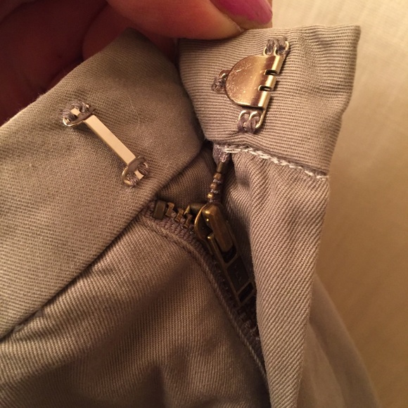 Gap skirt...grey khaki color - Picture 2 of 6